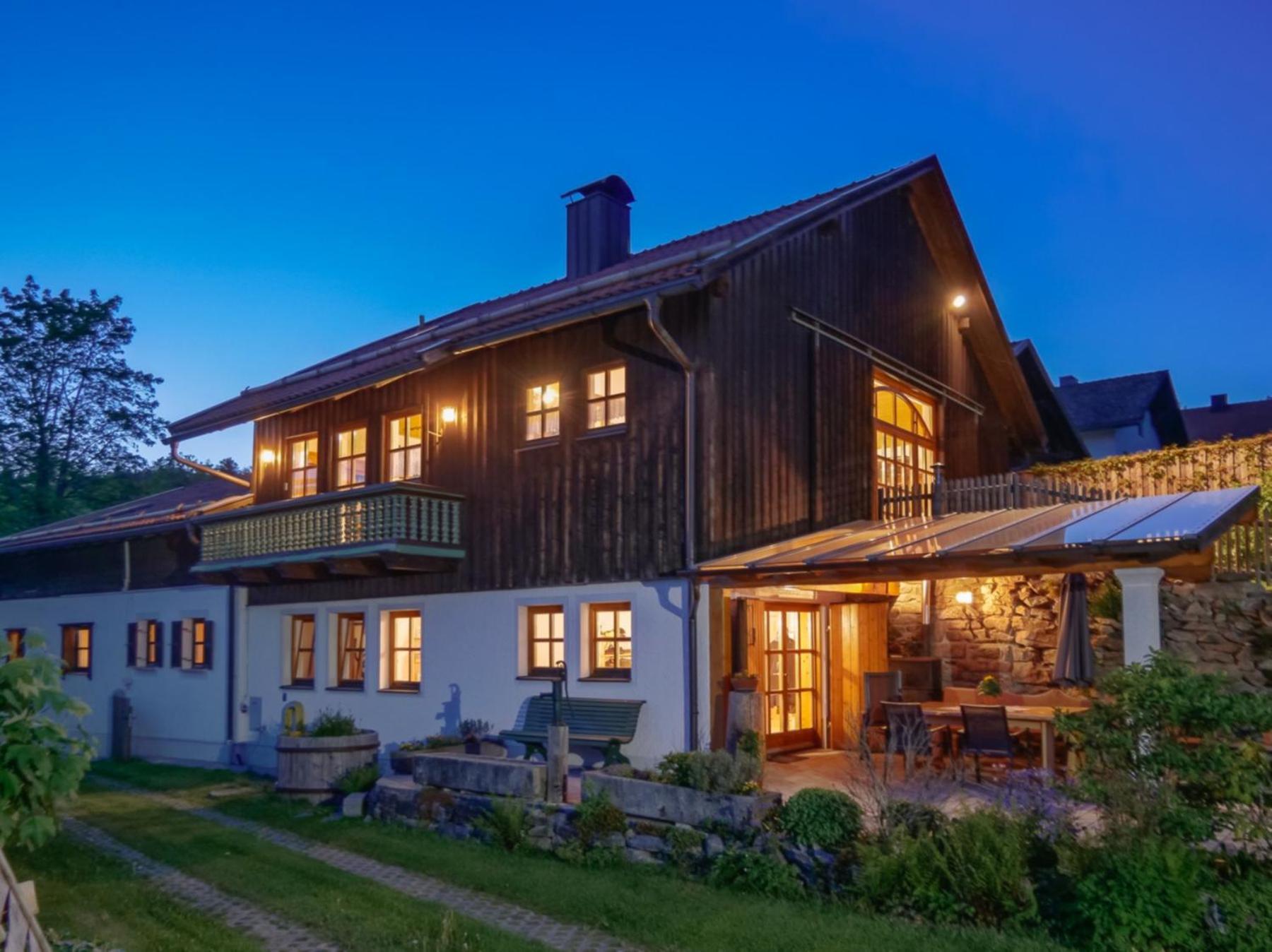 400Qm Bayerische Villa 2500Qm Uneinsehbarer Garten In Beliebter Urlaubsregion Freyung Buitenkant foto